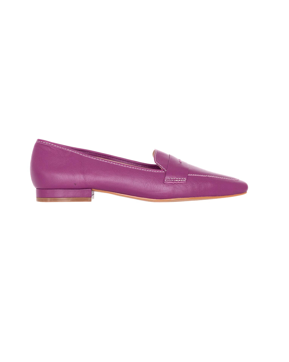 Lila Leder-Loafer von Mangará Atelier mit eckiger Zehenpartie – Vorderansicht – SKU 201NVME38