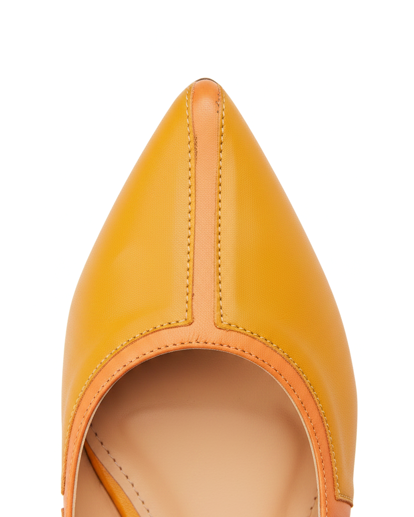 Makrodetail der senfgelben Ballerinas Mangará Pitanga: Melonenlederbesatz entlang der Oberlinie und der spitzen Zehenpartie – SKU 222E0624