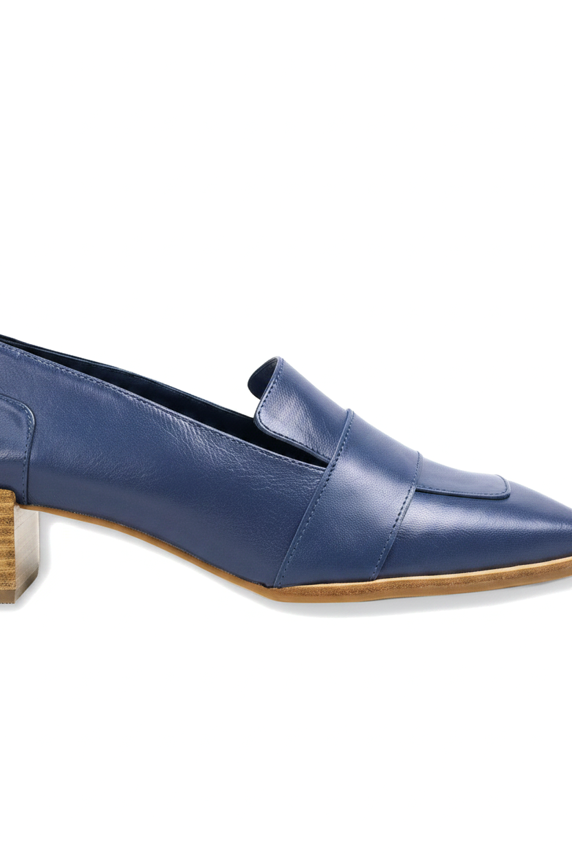 Close-up of the vamp strap and stacked wooden heel on Mangara Atelier Louro Blue Loafers - SKU MOBL