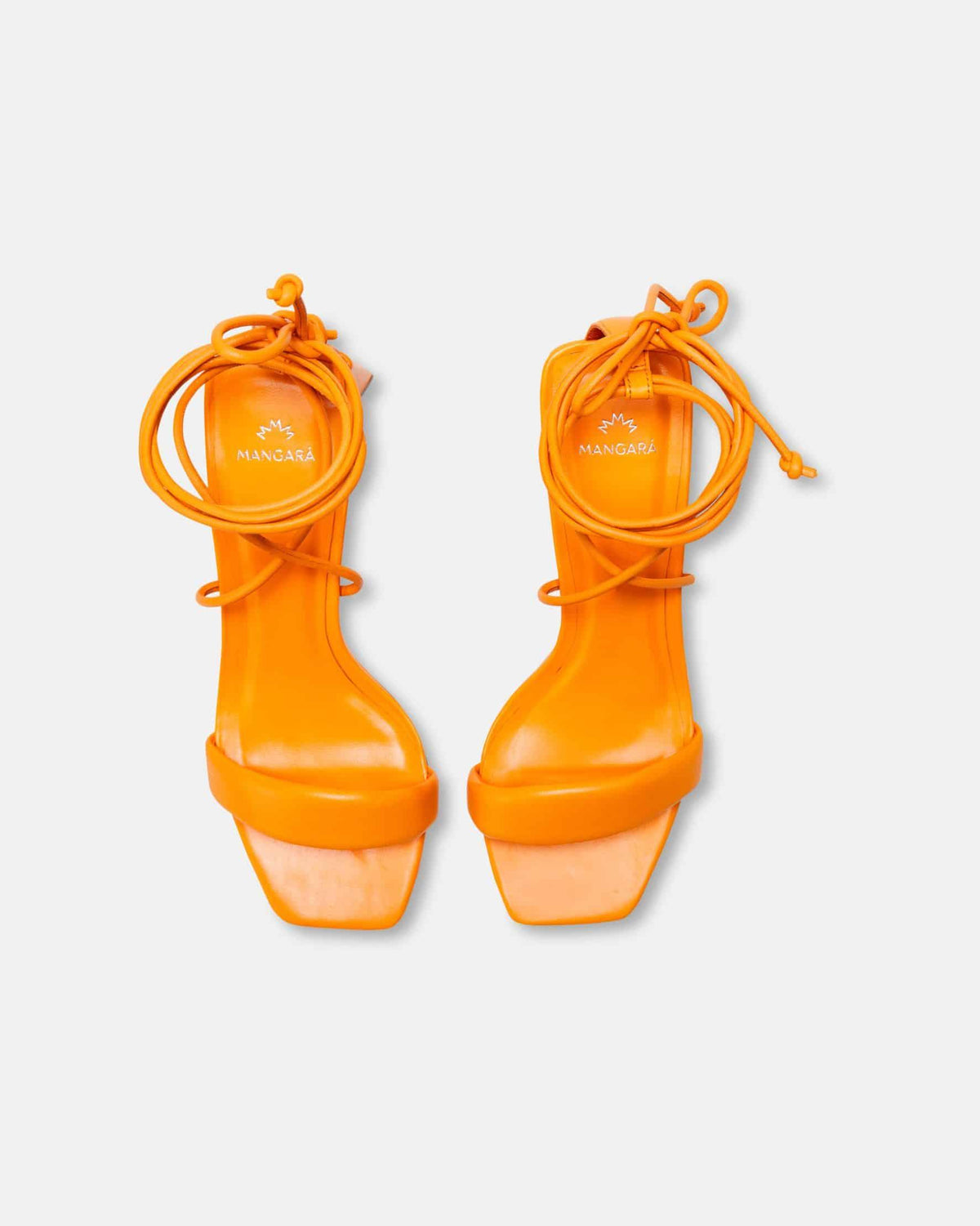 Mangará Atelier Caúna Riemchensandalen aus orangefarbenem Leder – Riemendetail – SKU 222A124737