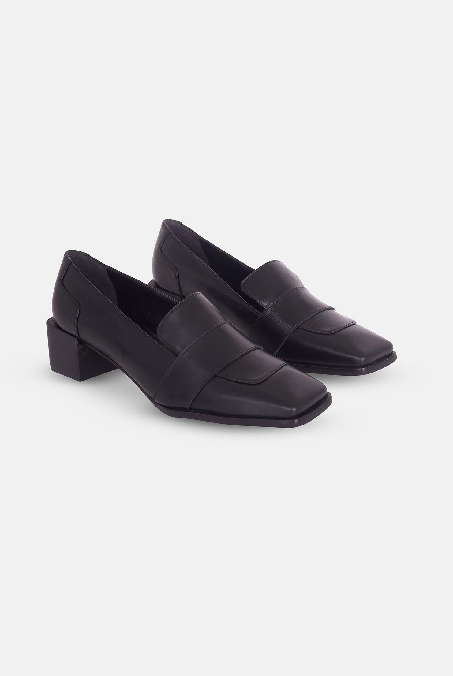 Mangará Louro Women's Loafers - Premium Leather