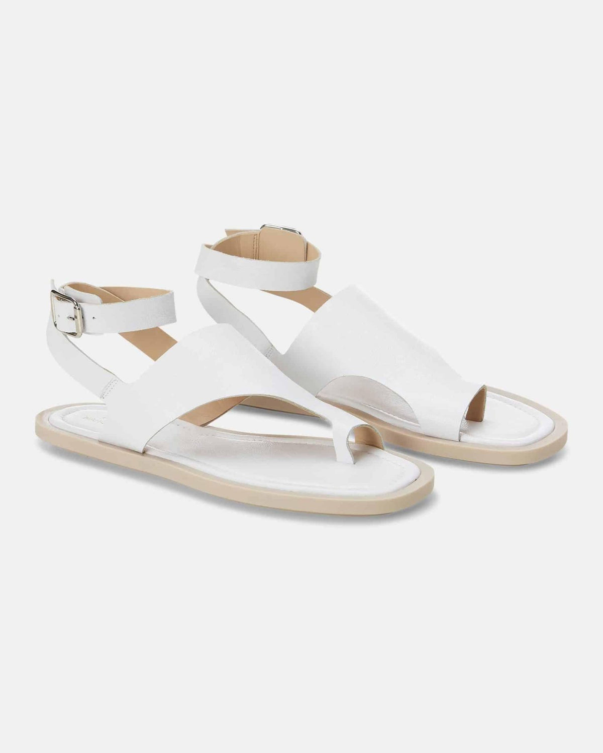 Mangará Atelier Weiße Leder-Flachsandalen mit Zehenring – Detailansicht – SKU 222G05AA38