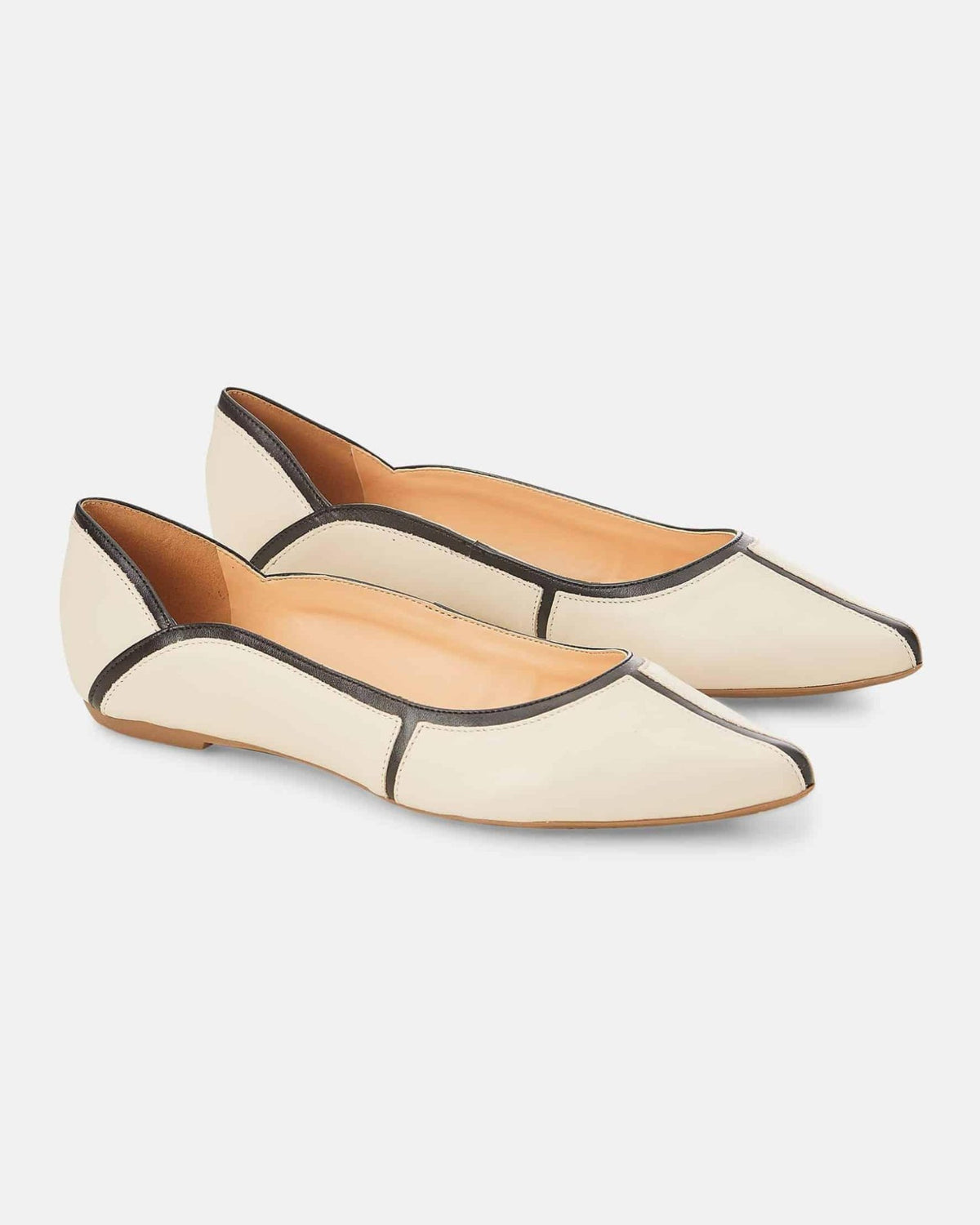 Ballerinas aus beigem Leder von Mangará Atelier – Detailansicht – SKU 222E062538