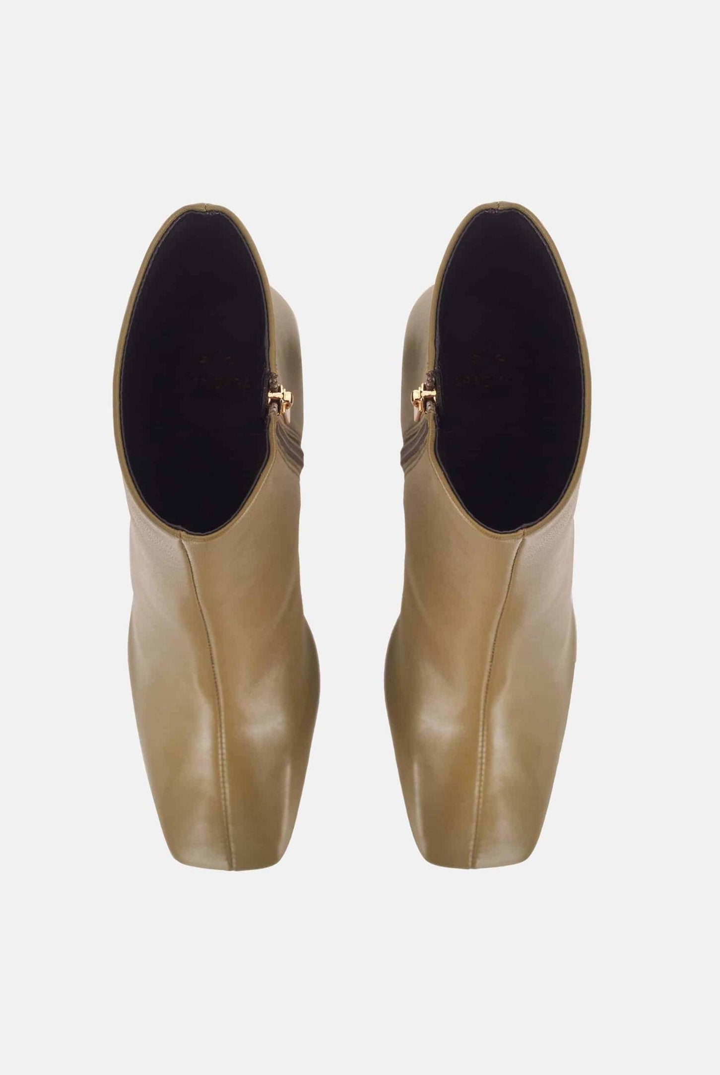 Mangará Atelier Olive Goat Leather Ankle Boots – Detail View – SKU 377CA4MMU37