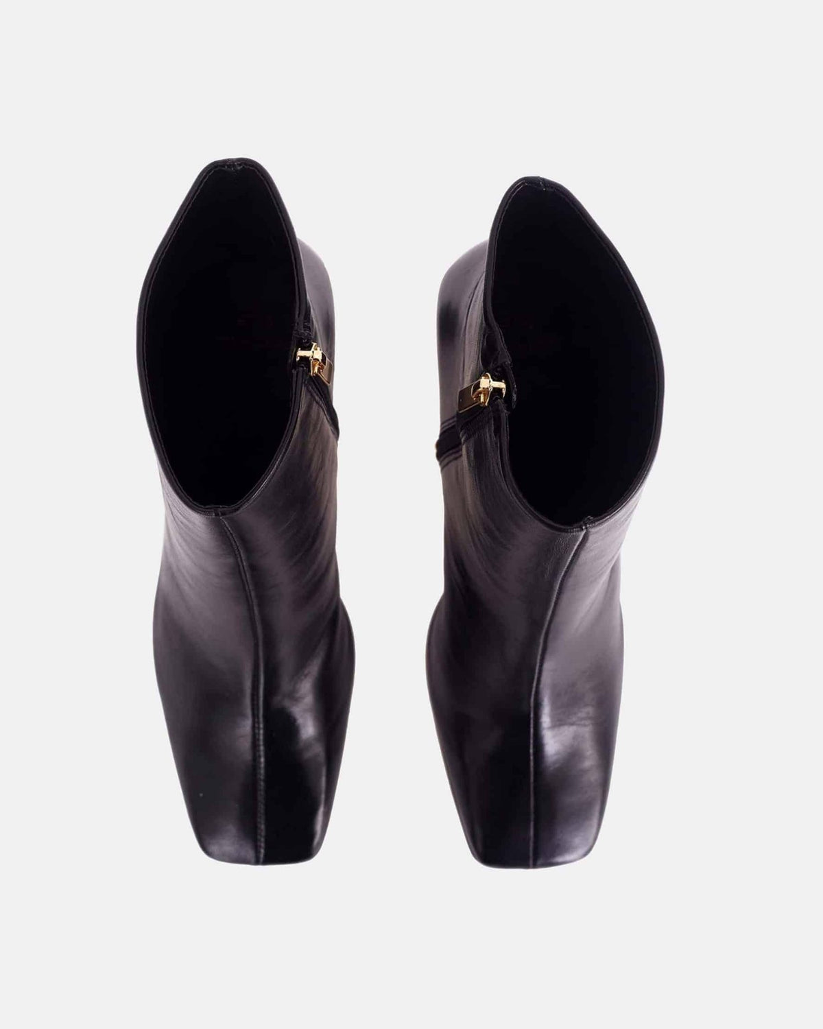 Mangará Atelier Black Goat Leather Ankle Boots – Detail View – SKU 377CA4MBL37
