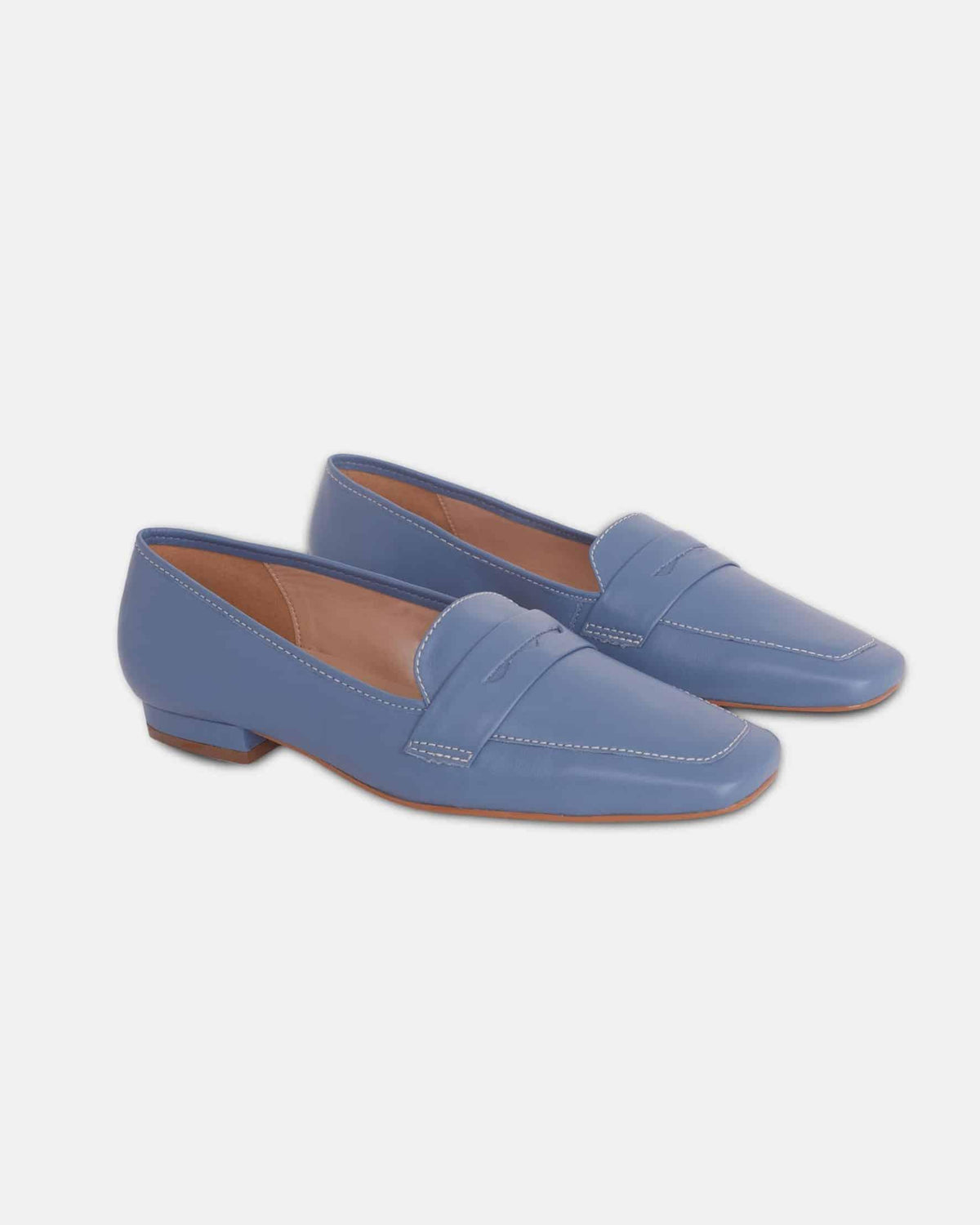 Blaue Leder-Loafer von Mangará Atelier mit quadratischer Zehenpartie – Sohlenansicht – SKU 201NVMA38