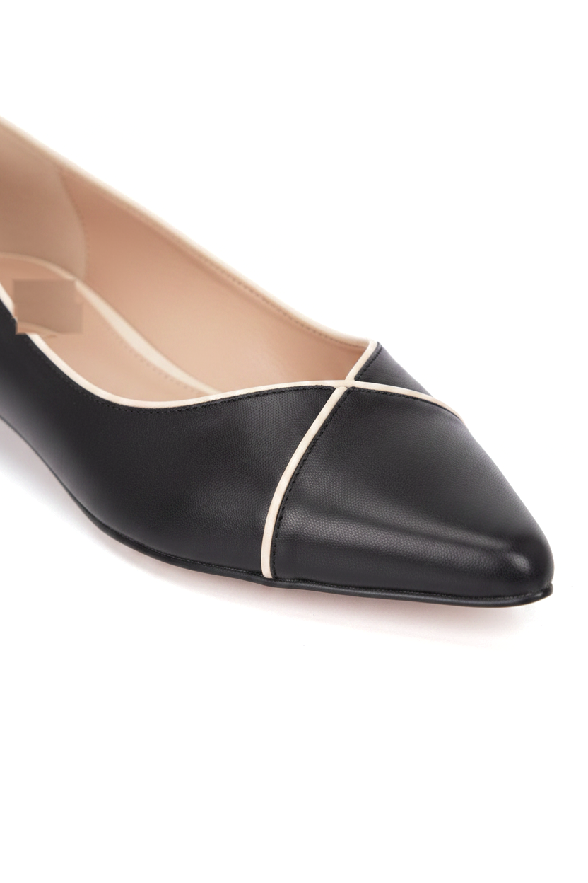 Close-up of the ivory contrast piping on Mangara Atelier Ariri Black Leather Ballet Flats - SKU 103NVPR