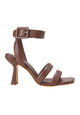 Mangará Atelier Uvaia Sandales à talons sculptés en cuir de veau chocolat – Vue de face – SKU 222A104337